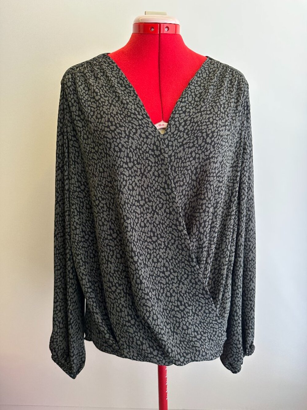 INC (L) Gray Spotted Animal Print Surplice Top Drape Loose International Concept